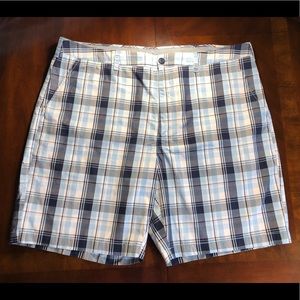 Men’s shorts, blue and white plaid
